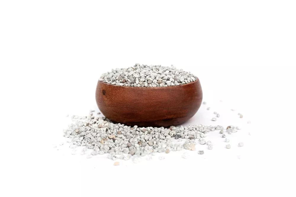 1/8” BLEND - 2 GALLON BAG GARDEN PUMICE